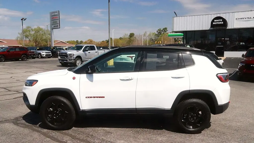 2024 Jeep Compass Trailhawk