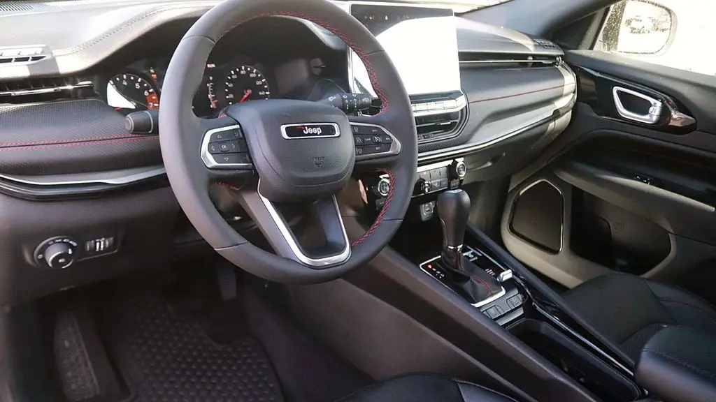 2024 Jeep Compass Trailhawk
