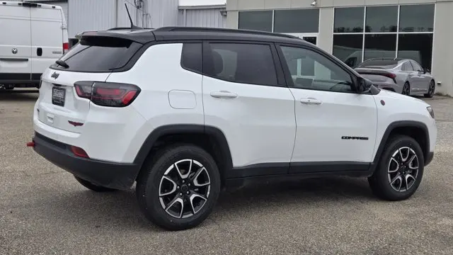 2025 Jeep Compass Trailhawk