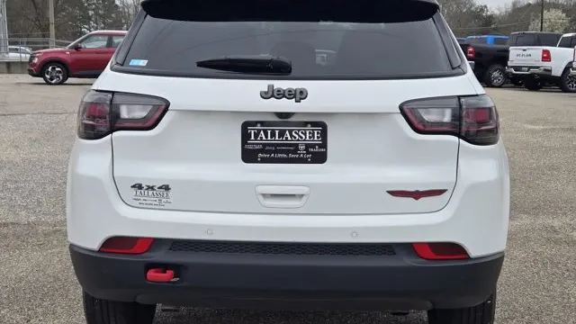 2025 Jeep Compass Trailhawk