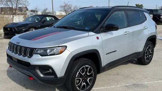 2025 Jeep Compass Trailhawk