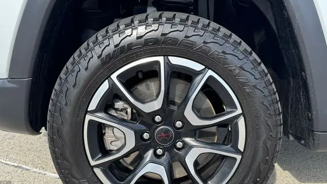 2025 Jeep Compass Trailhawk