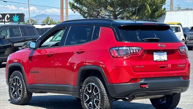 2025 Jeep Compass Trailhawk