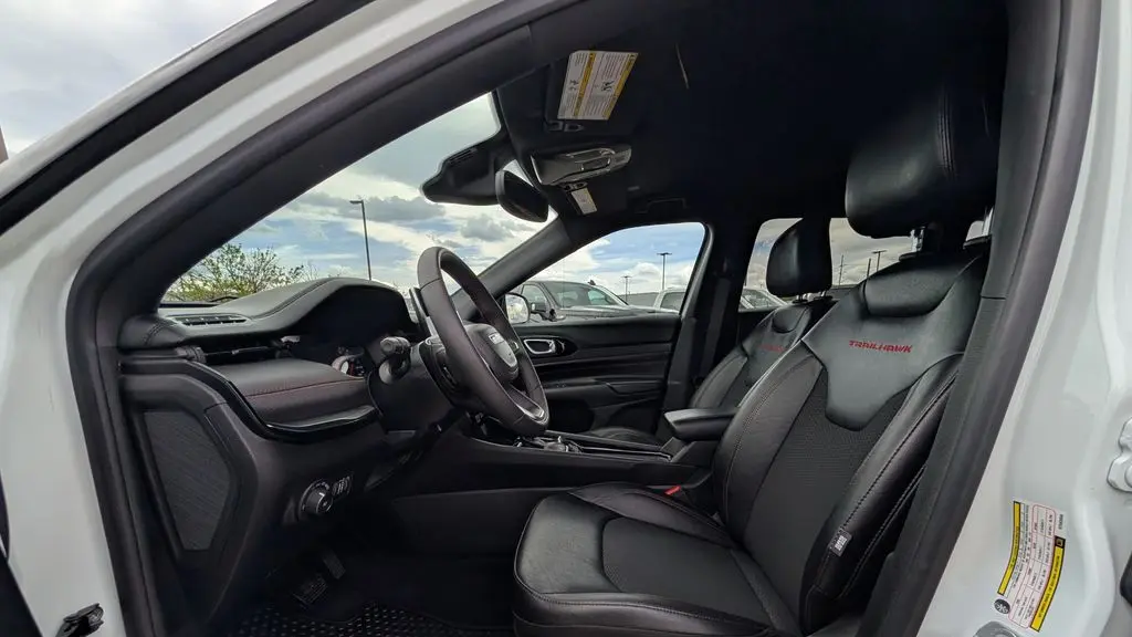 2025 Jeep Compass Trailhawk