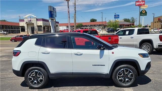 2025 Jeep Compass Trailhawk