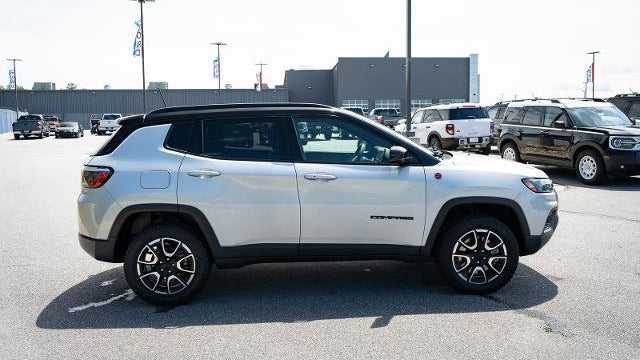 2024 Jeep Compass Trailhawk