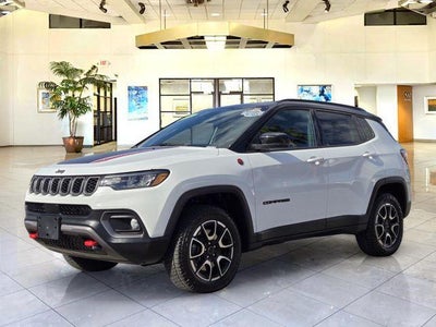 Photo of a 2025 Jeep Compass 4X4 Trailhawk 4DR SUV for sale