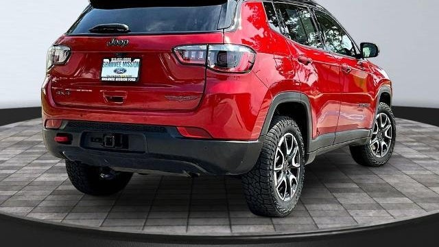 2025 Jeep Compass Trailhawk
