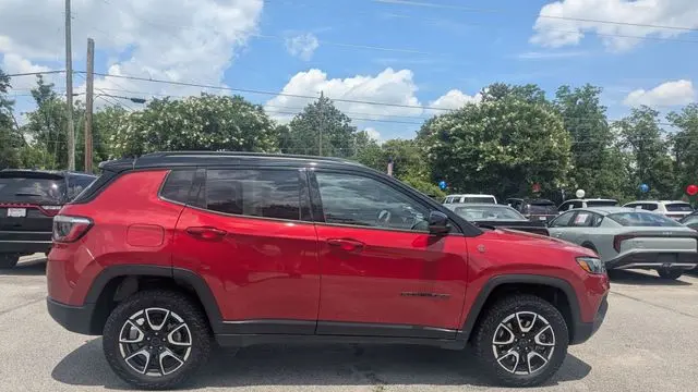2025 Jeep Compass Trailhawk