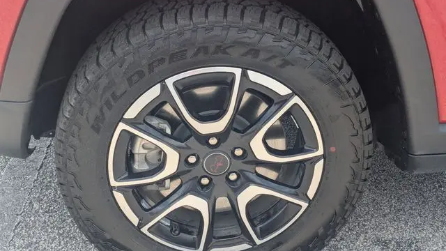2025 Jeep Compass Trailhawk