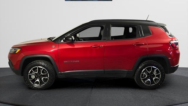 2025 Jeep Compass Trailhawk