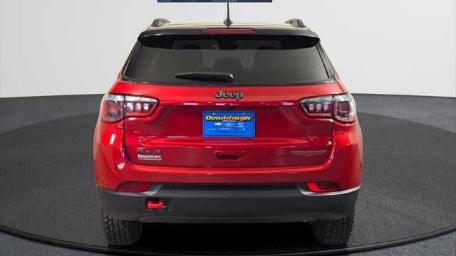 2025 Jeep Compass Trailhawk