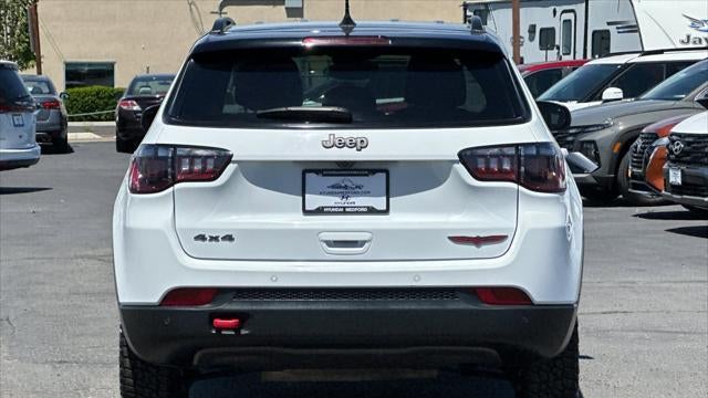 2025 Jeep Compass Trailhawk