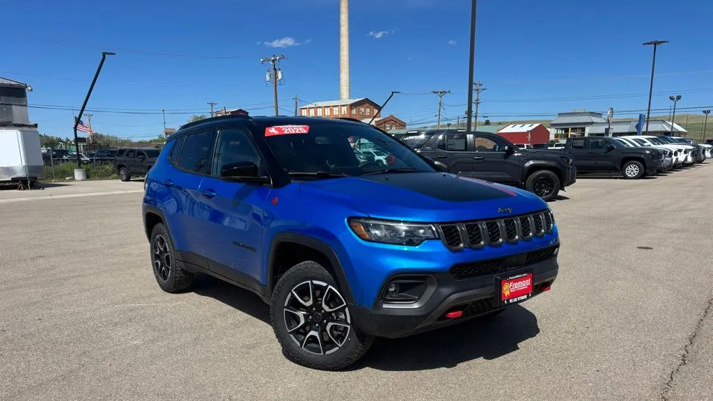 2025 Jeep Compass Trailhawk