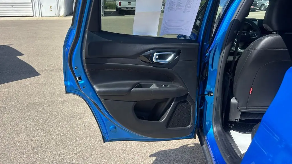 2025 Jeep Compass Trailhawk