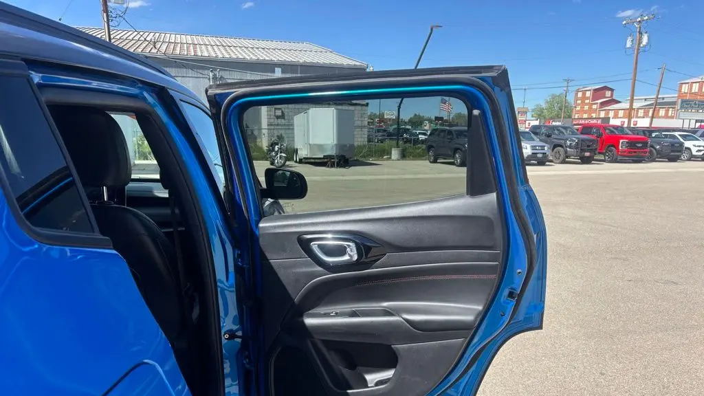 2025 Jeep Compass Trailhawk