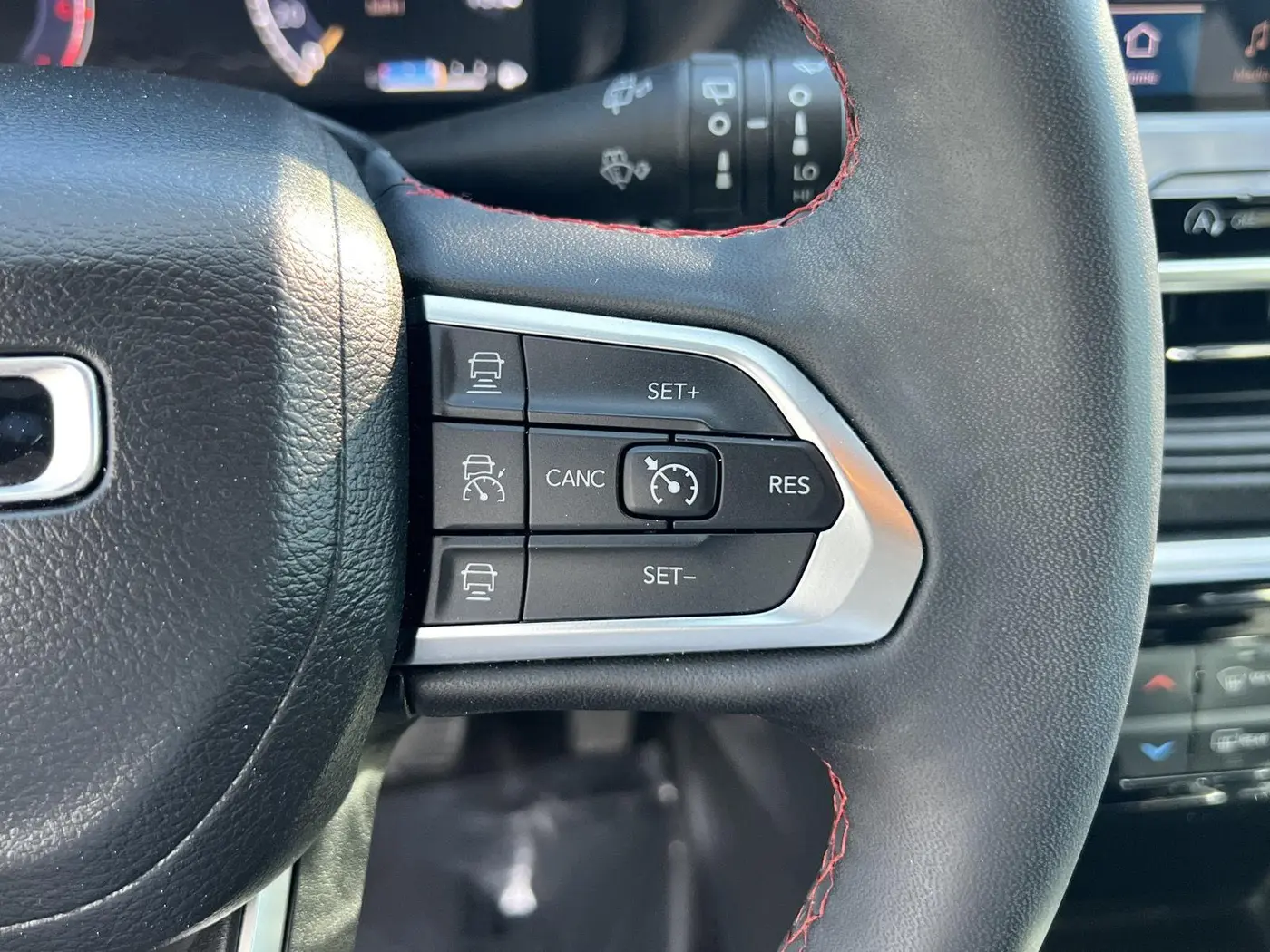 2023 Jeep Compass - $20,418