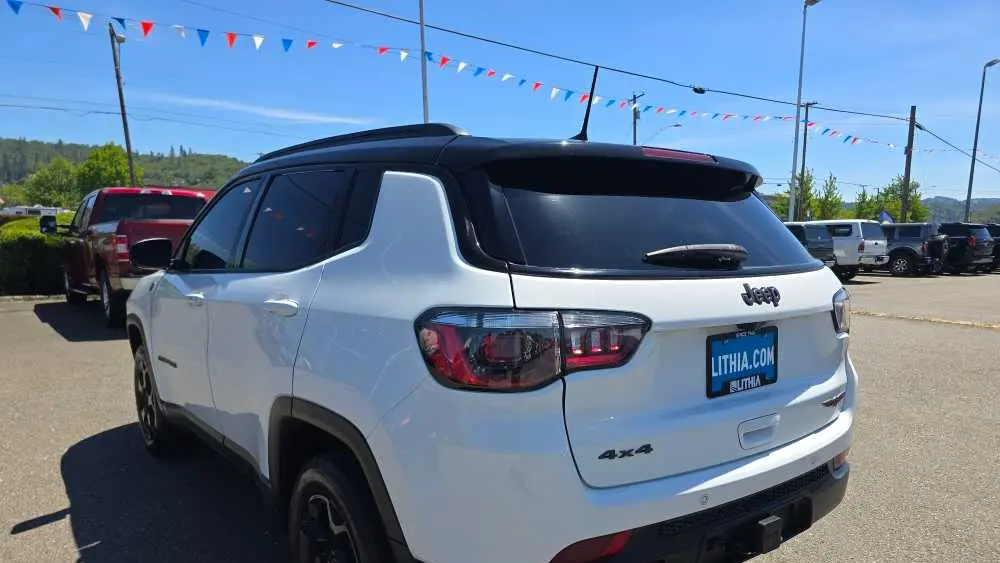 2023 Jeep Compass Trailhawk