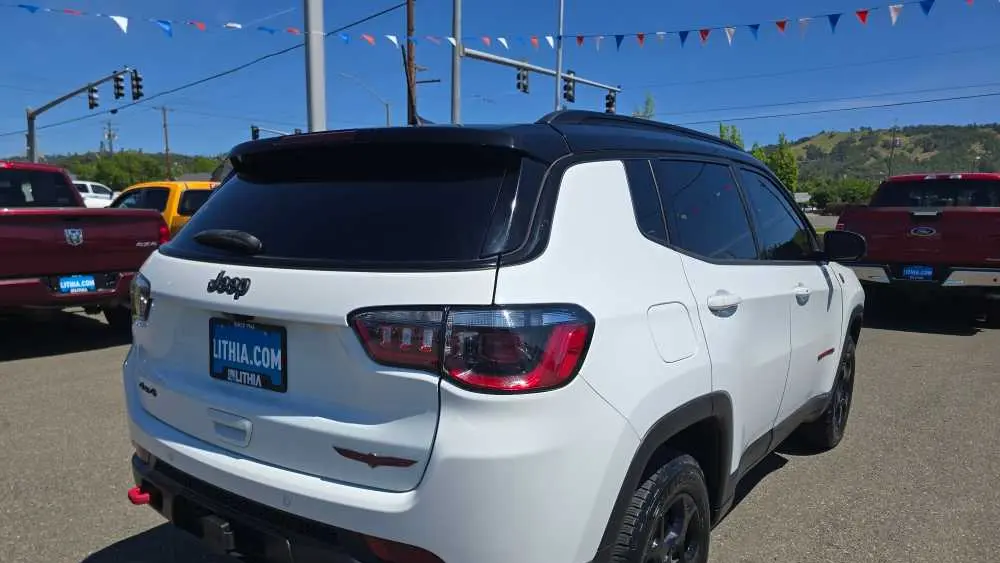 2023 Jeep Compass Trailhawk