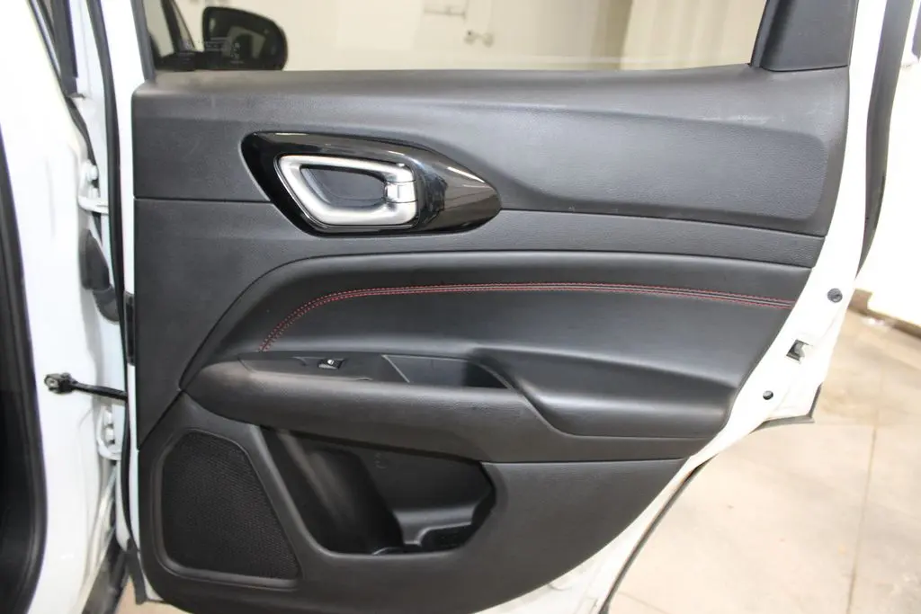 2025 Jeep Compass - $21,778