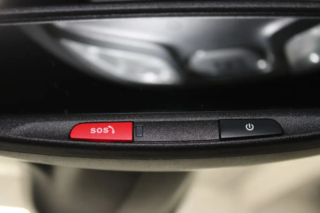 2025 Jeep Compass - $21,778