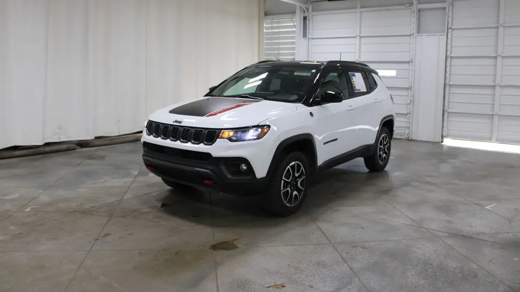 2025 Jeep Compass Trailhawk