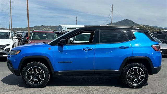 2025 Jeep Compass Trailhawk