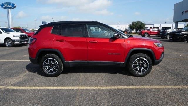 2025 Jeep Compass Trailhawk