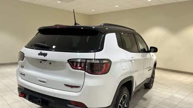 2025 Jeep Compass Trailhawk