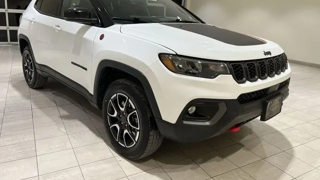 2025 Jeep Compass Trailhawk