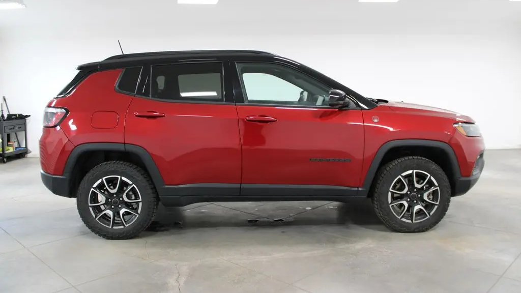2025 Jeep Compass Trailhawk