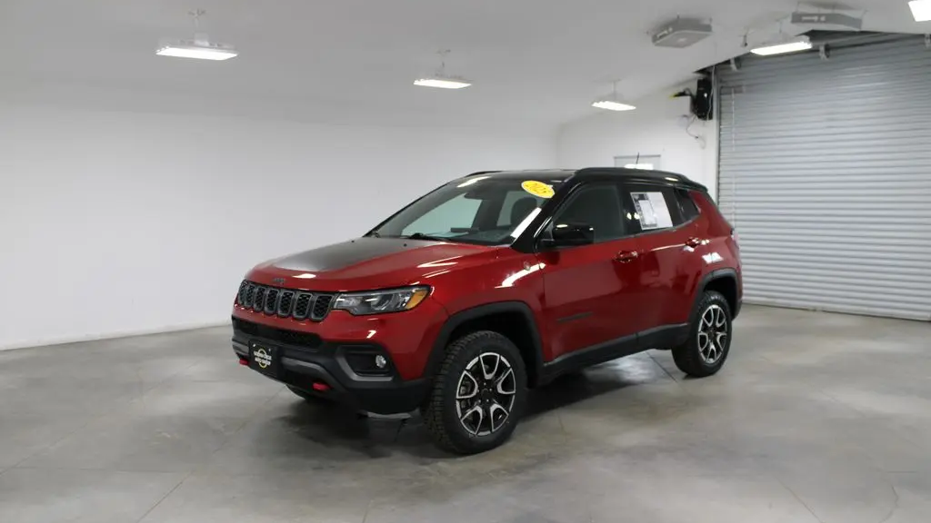 2025 Jeep Compass Trailhawk
