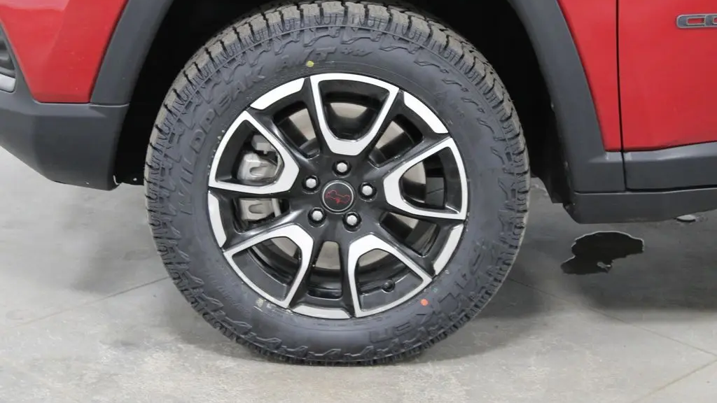 2025 Jeep Compass Trailhawk