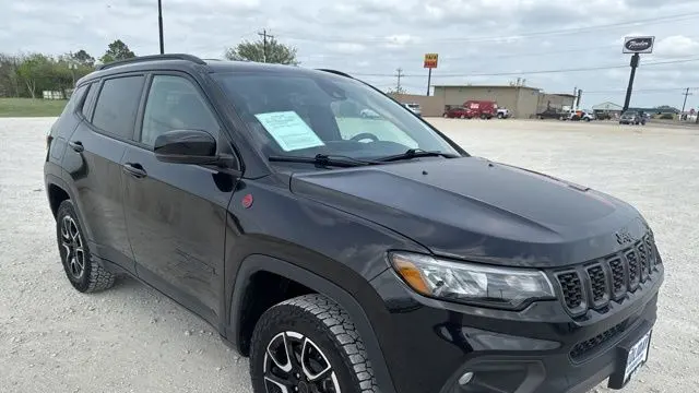 2025 Jeep Compass Trailhawk