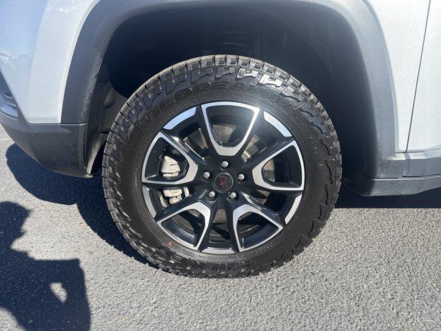 2025 Jeep Compass - $25,999