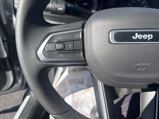 2025 Jeep Compass - $25,999