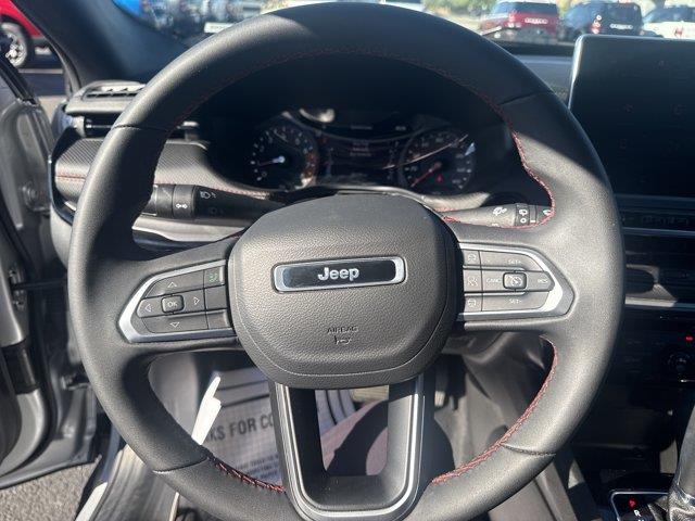 2025 Jeep Compass - $25,999