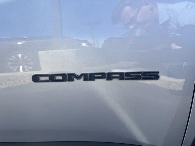 2025 Jeep Compass - $25,999