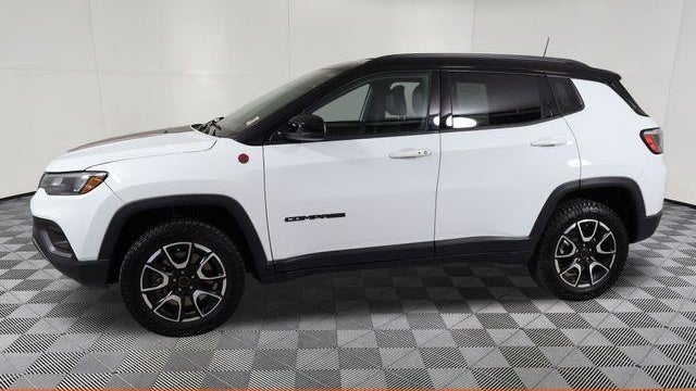 2025 Jeep Compass Trailhawk