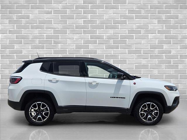 2025 Jeep Compass - $27,900