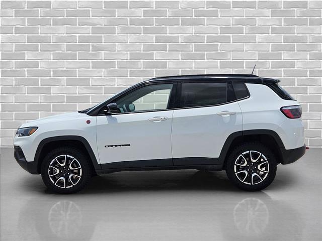 2025 Jeep Compass - $27,900