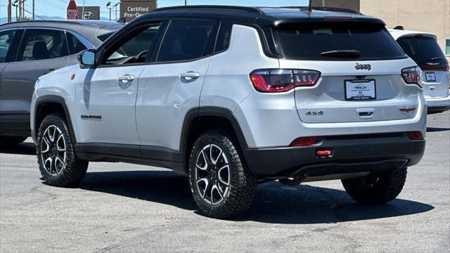 2025 Jeep Compass Trailhawk
