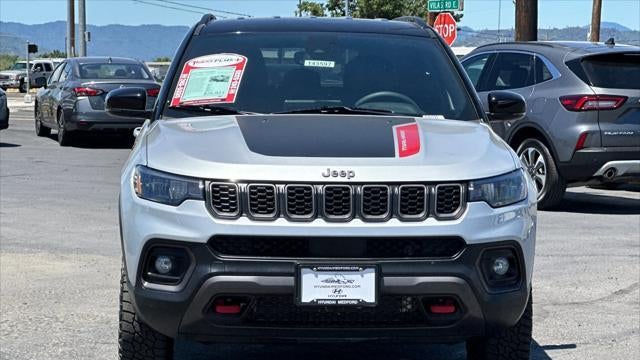 2025 Jeep Compass Trailhawk
