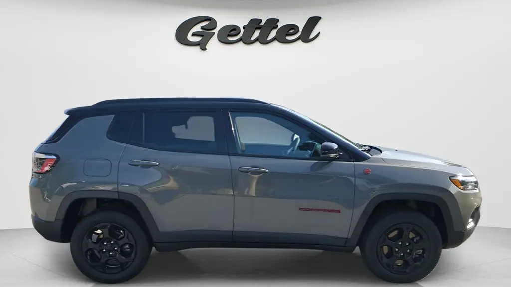 2023 Jeep Compass Trailhawk