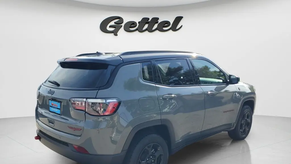 2023 Jeep Compass Trailhawk