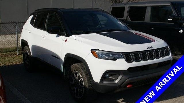 2025 Jeep Compass Trailhawk