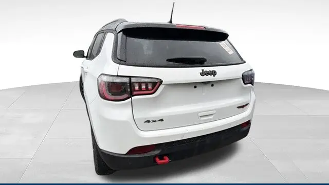 2025 Jeep Compass Trailhawk