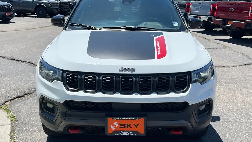 2025 Jeep Compass Trailhawk