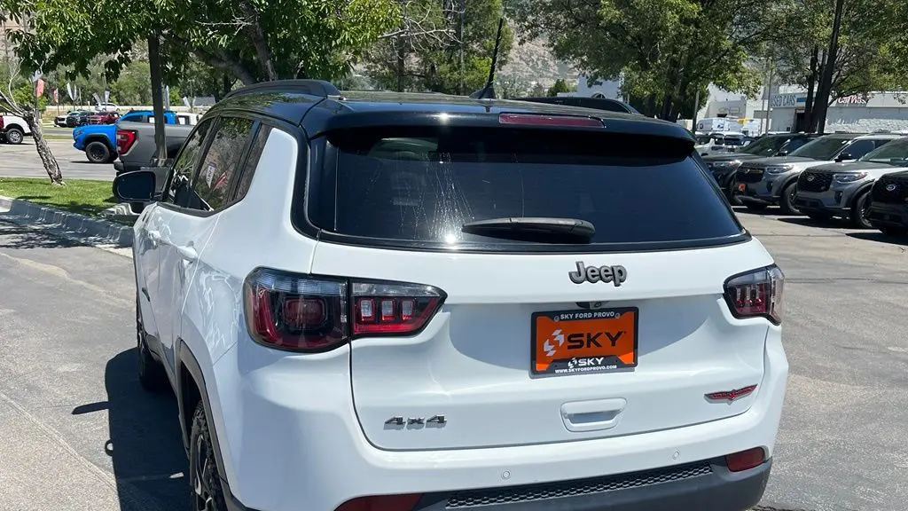2025 Jeep Compass Trailhawk