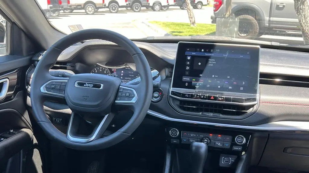 2025 Jeep Compass Trailhawk